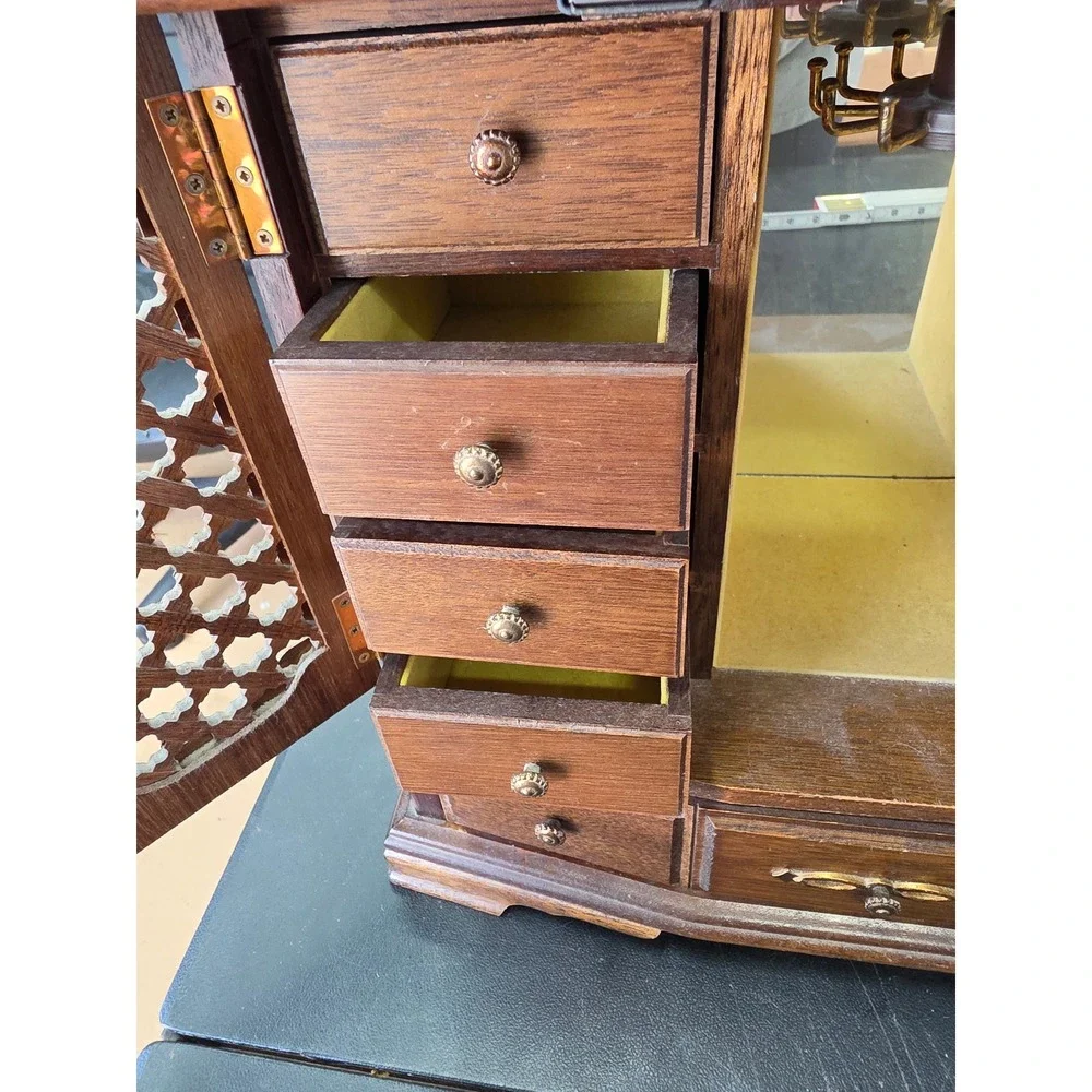 N/A vintage wooden